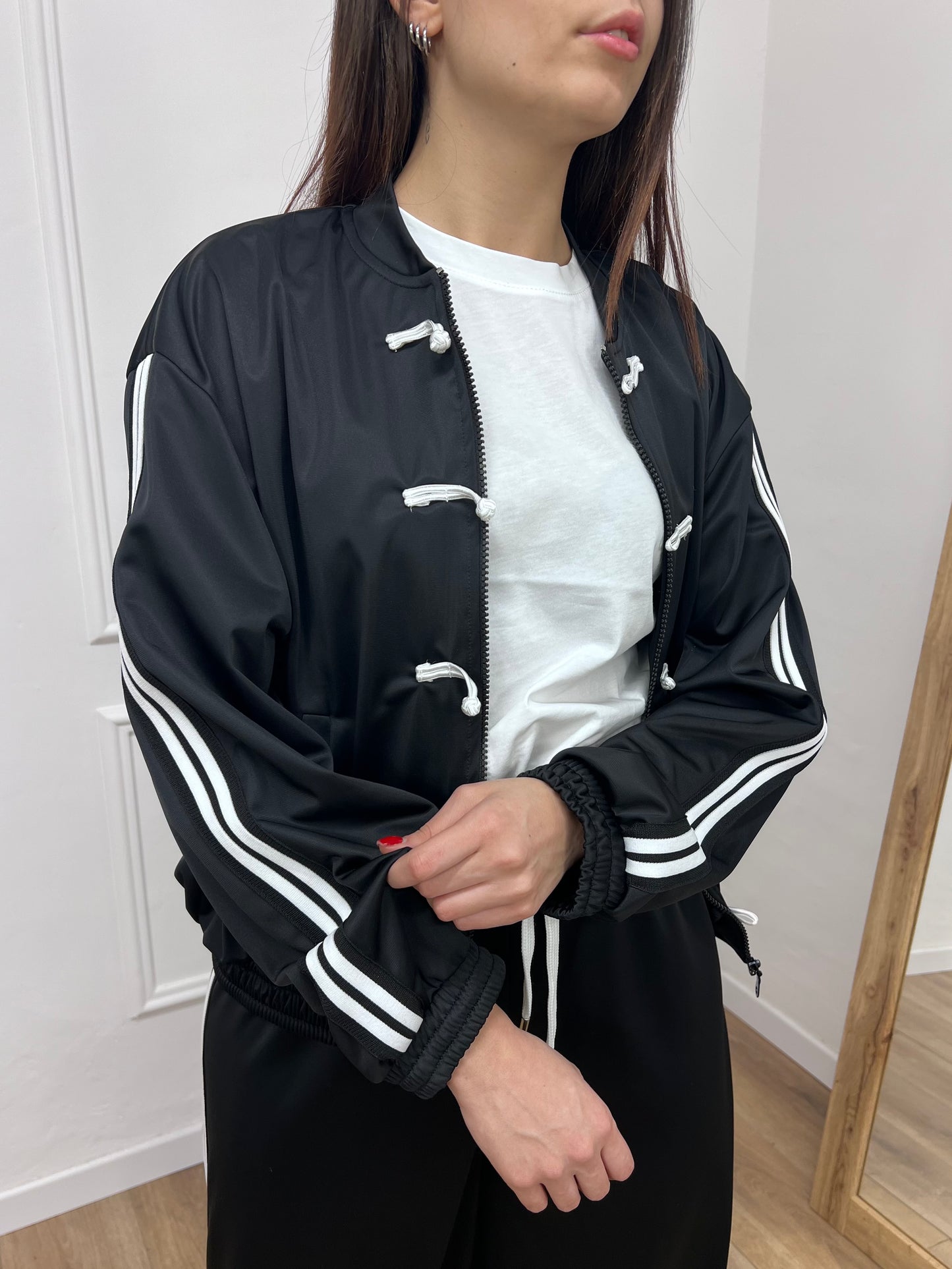 SUSY MIX FELPA ALAMARI CON BANDE JOSY NERO