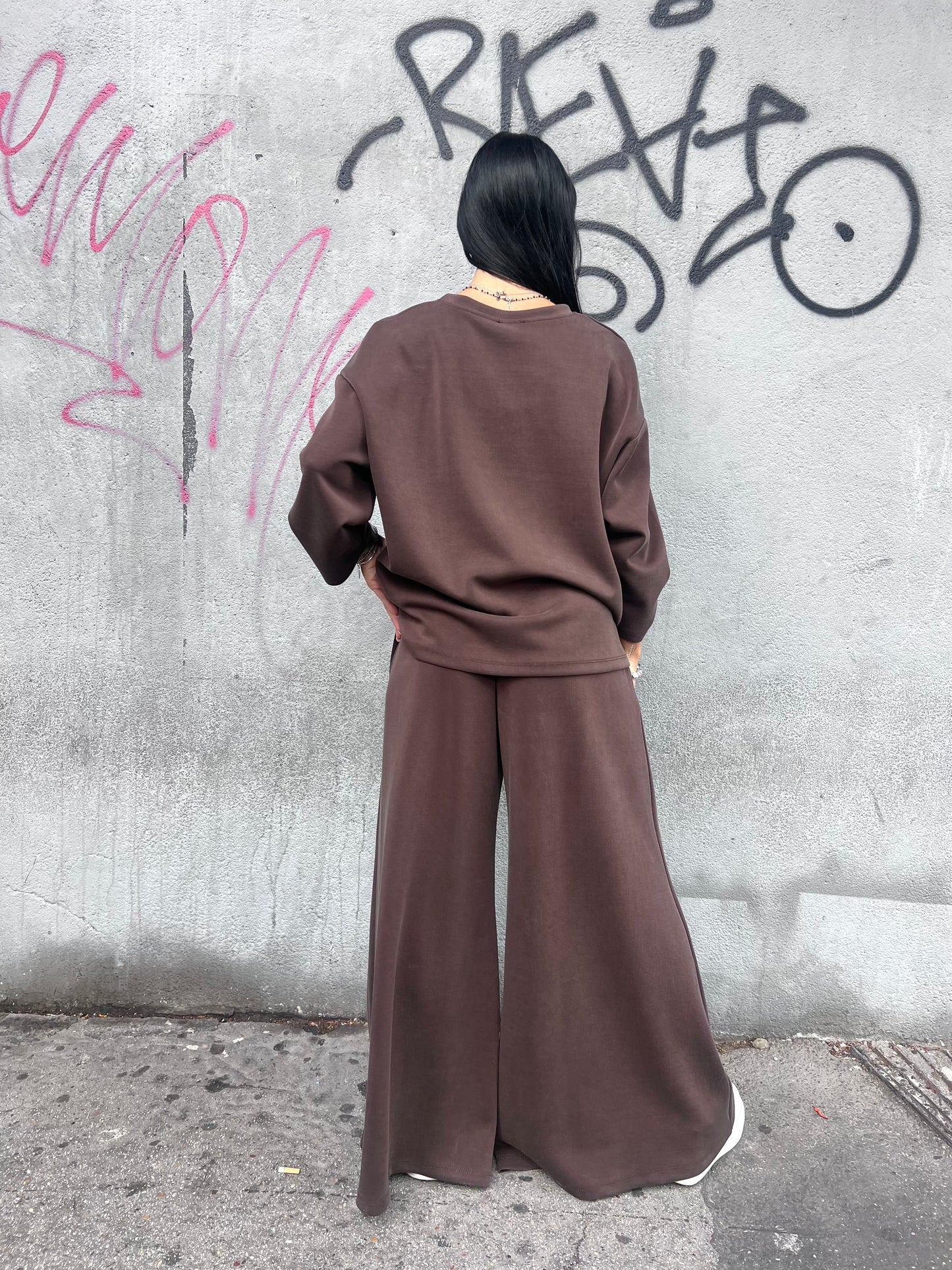 SUSY MIX COMPLETO FELPA& PANTALONE MARIKA CIOCCOLATO