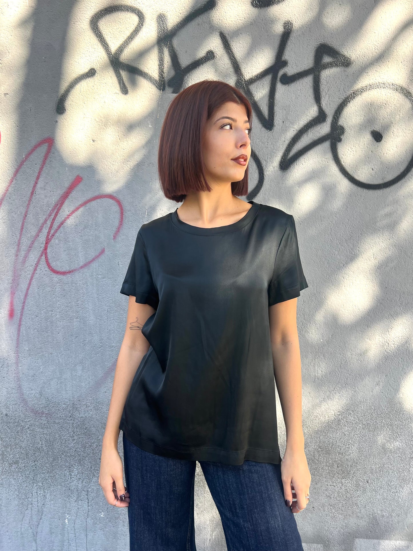 T-SHIRT SATIN MEZZA MANICA ANNA NERO