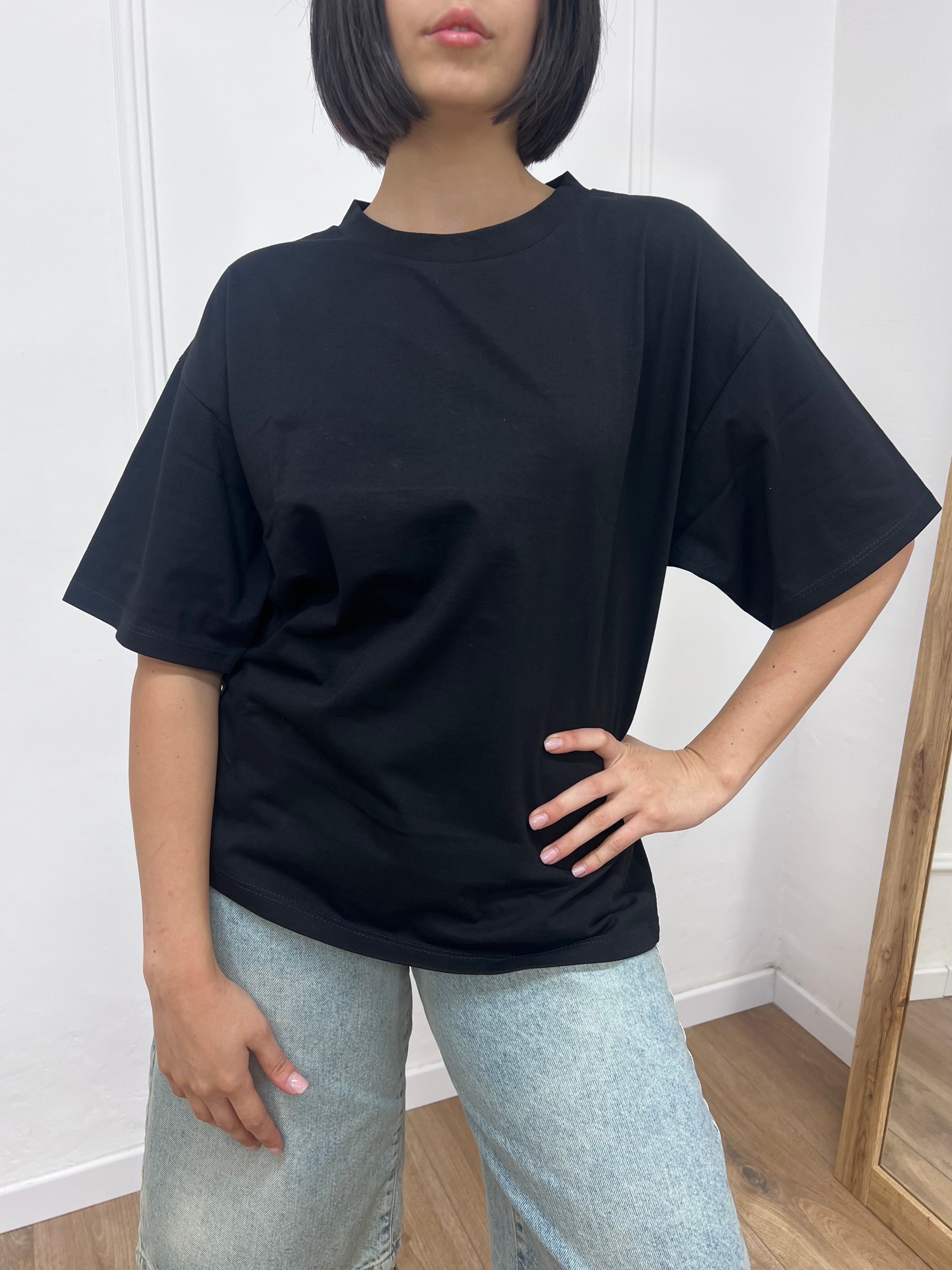T-SHIRT M/C OVER BASIC NATALIA NERO SUSY MIX